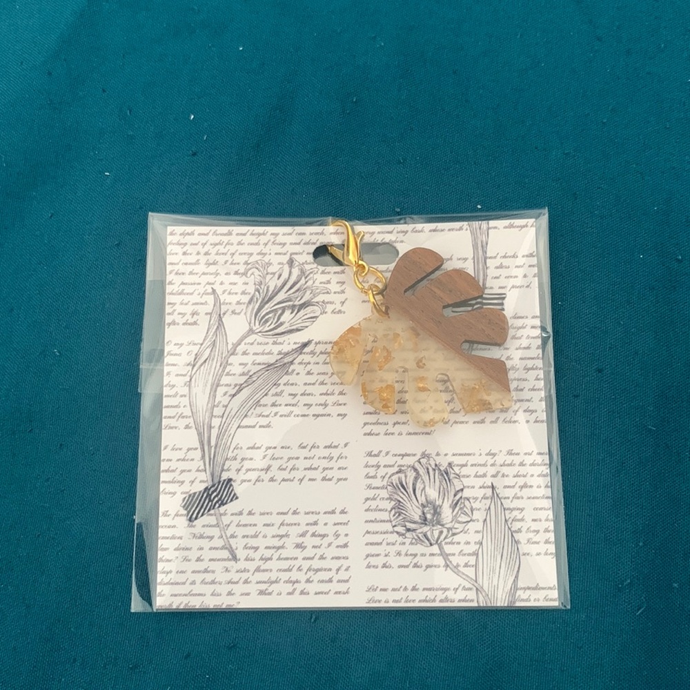 Palm leaf planner charm